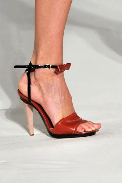 Look 25